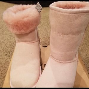 !!!SOLD!!! Baby Pink Essential Ugg Boots